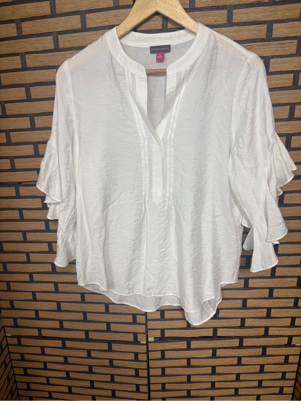 Vince Camuto white blouse size small